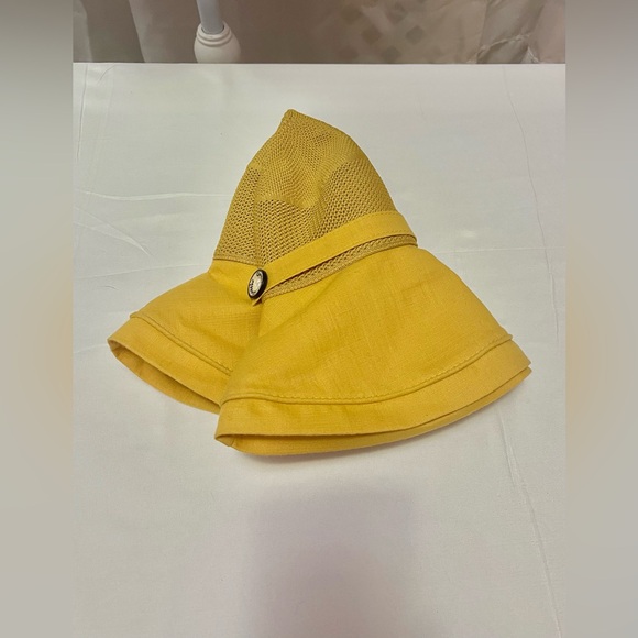 Yellow Wide-Brimmed Travel Hat - Picture 5 of 5